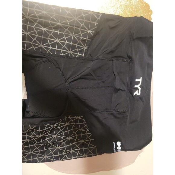 TYR 8" Competitor Tri-Shorts, Women's Size S, Black NEW MSRP $74.99 - Picture 3 of 3